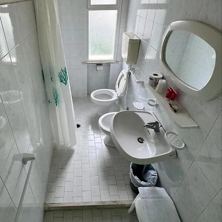 Hotel Urania Nuova Gestione Rimini Buitenkant foto