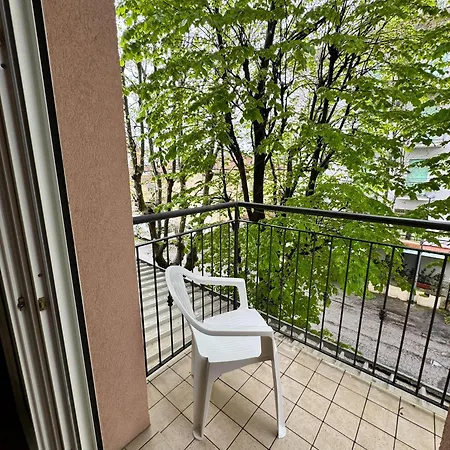 Hotel Urania Nuova Gestione Rimini Buitenkant foto