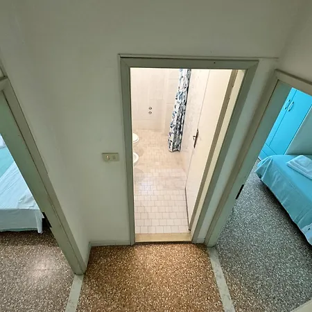 Hotel Urania Nuova Gestione Rimini Buitenkant foto