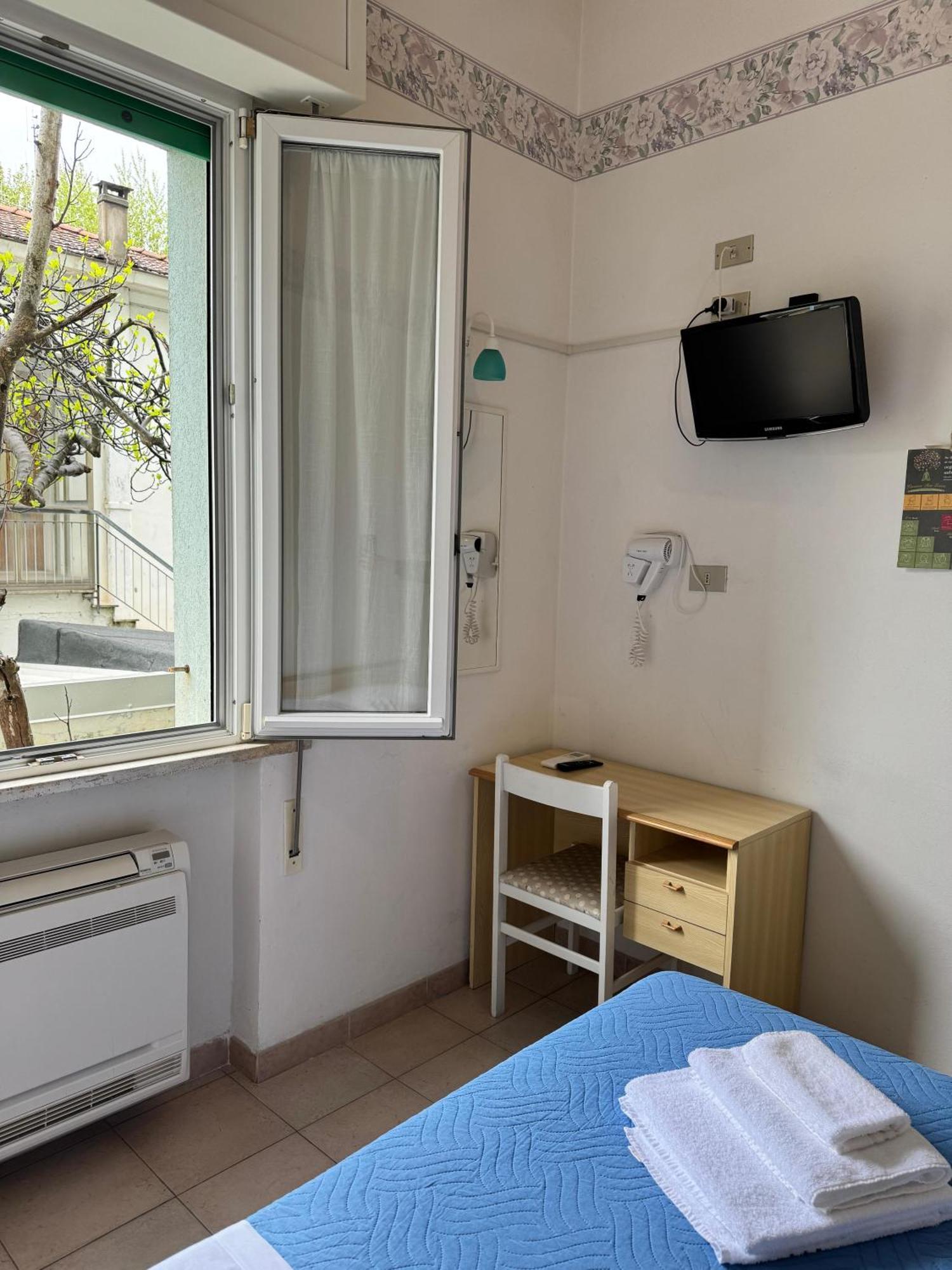 Urania Nuova Gestione 3* Rimini