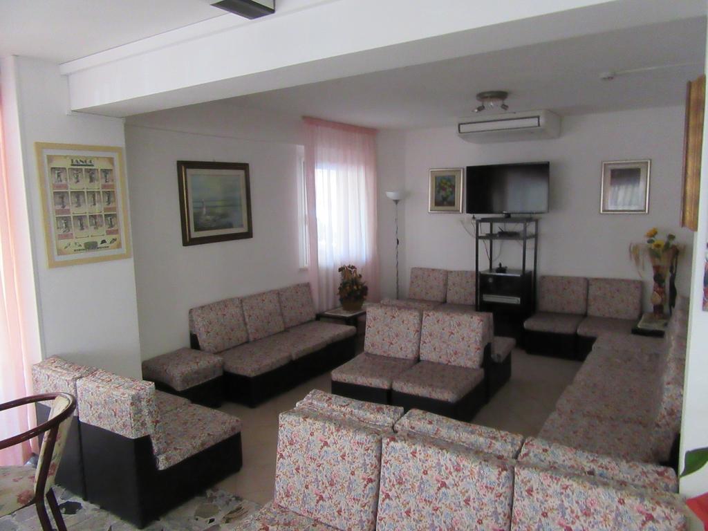 Urania Nuova Gestione 3* Rimini