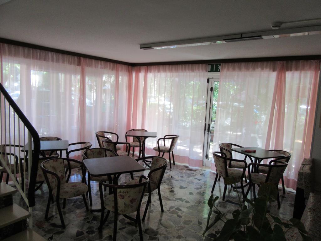 Hotel Urania Nuova Gestione